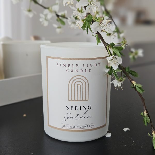 Świeca sojowa M - Spring Garden