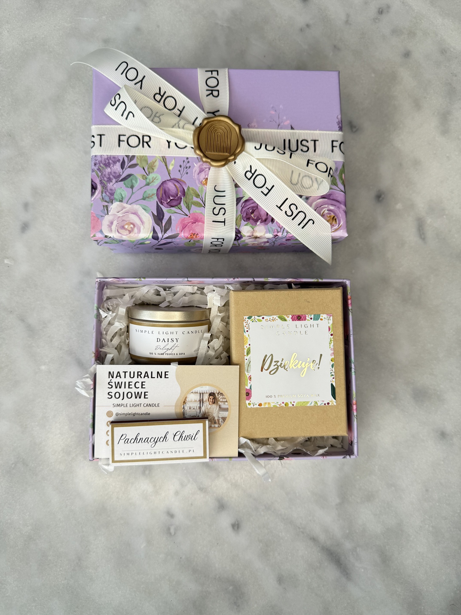 Zestaw Prezentowy - „Mały gest” (XS) świeca puszka + auto - obrazek 3