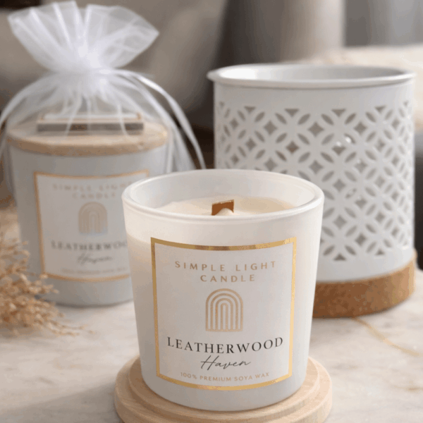 Świeca sojowa S - Leatherwood Haven