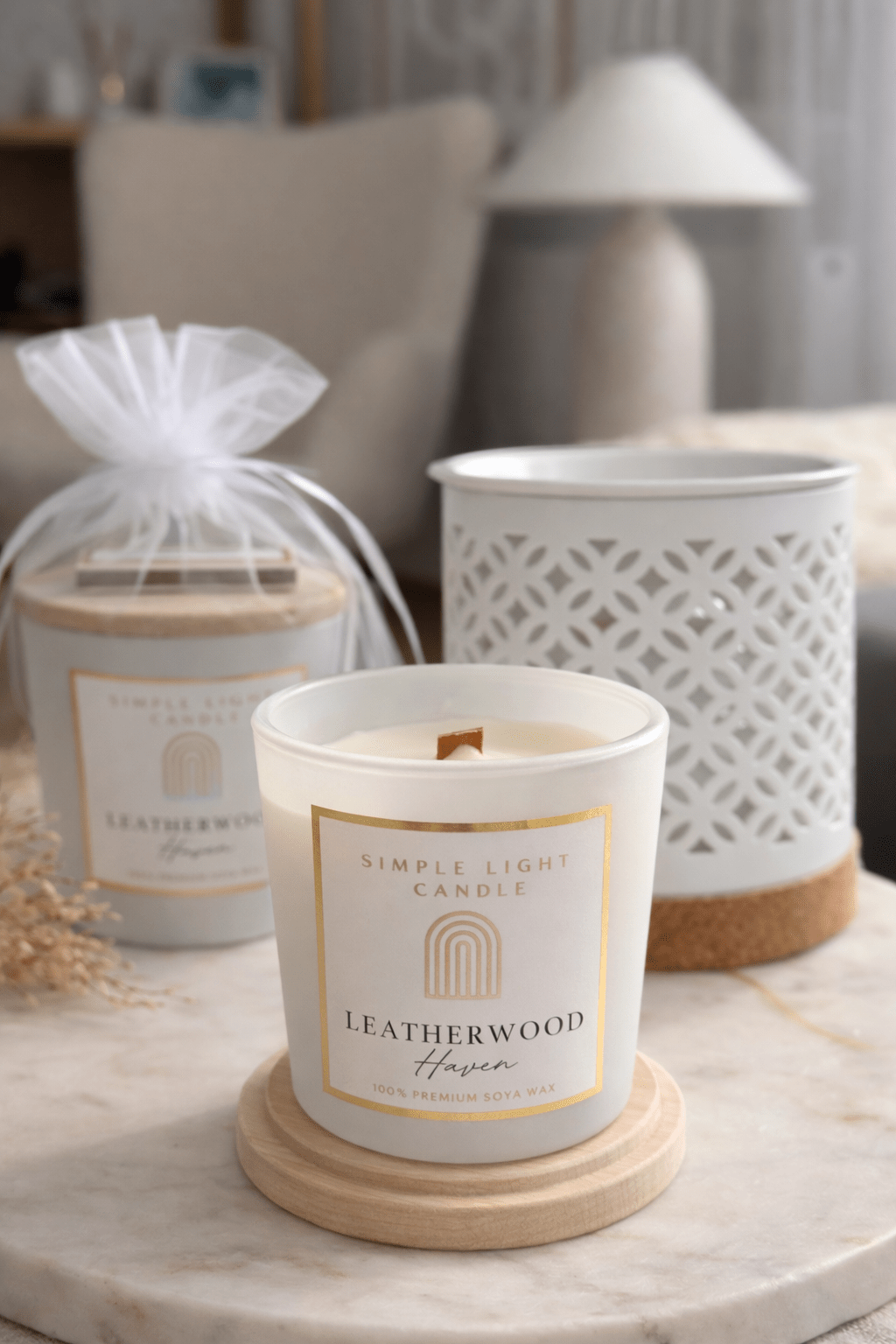 Świeca sojowa S - Leatherwood Haven